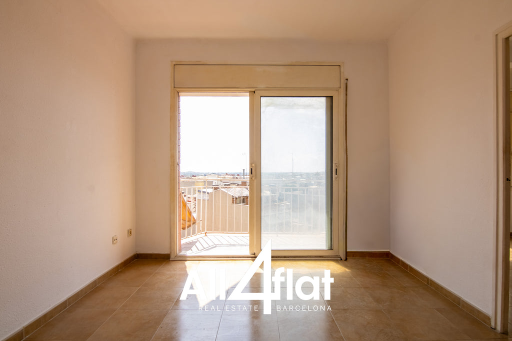 C/ Tres d'Abril - Ref: 003695