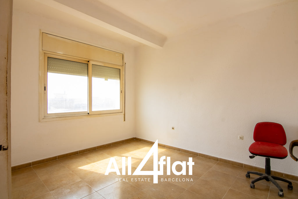 C/ Tres d'Abril - Ref: 003695