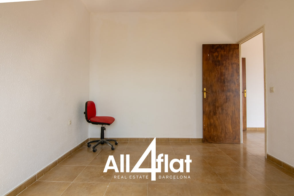 C/ Tres d'Abril - Ref: 003695