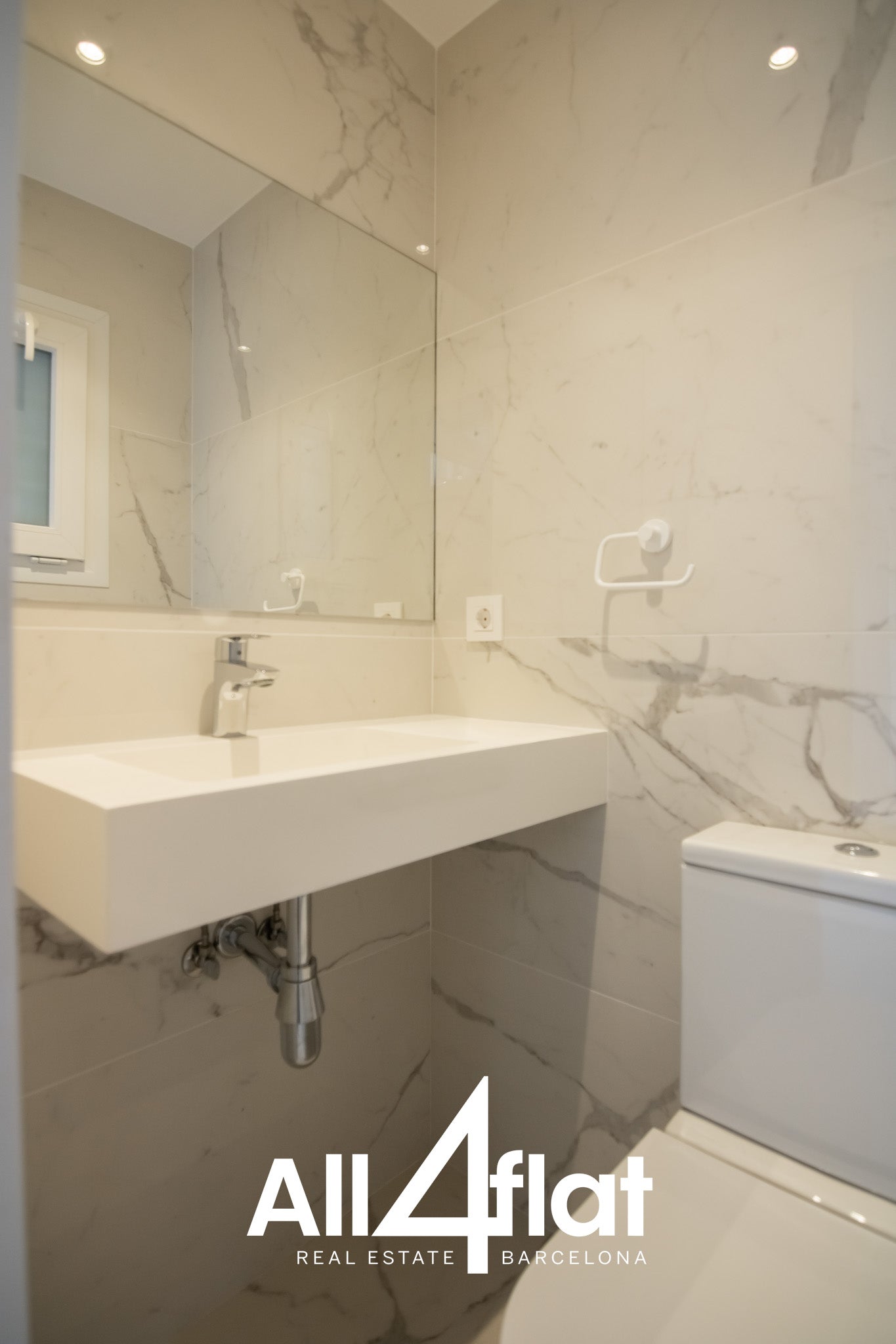 C/ Villarroel - Ref: 003704