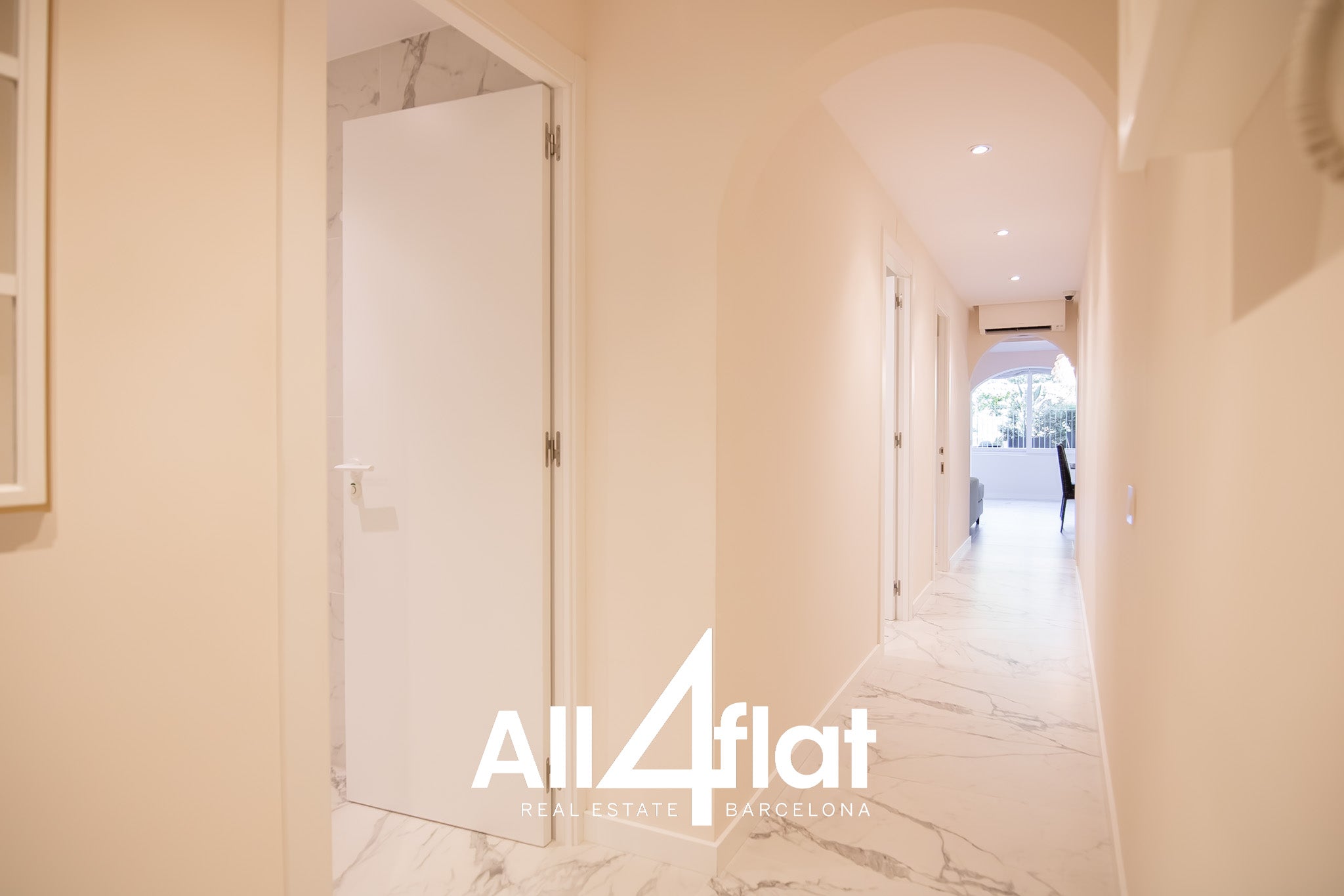 C/ Villarroel - Ref: 003704