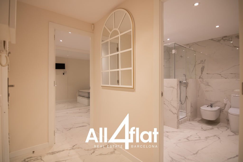 C/ Villarroel - Ref: 003704