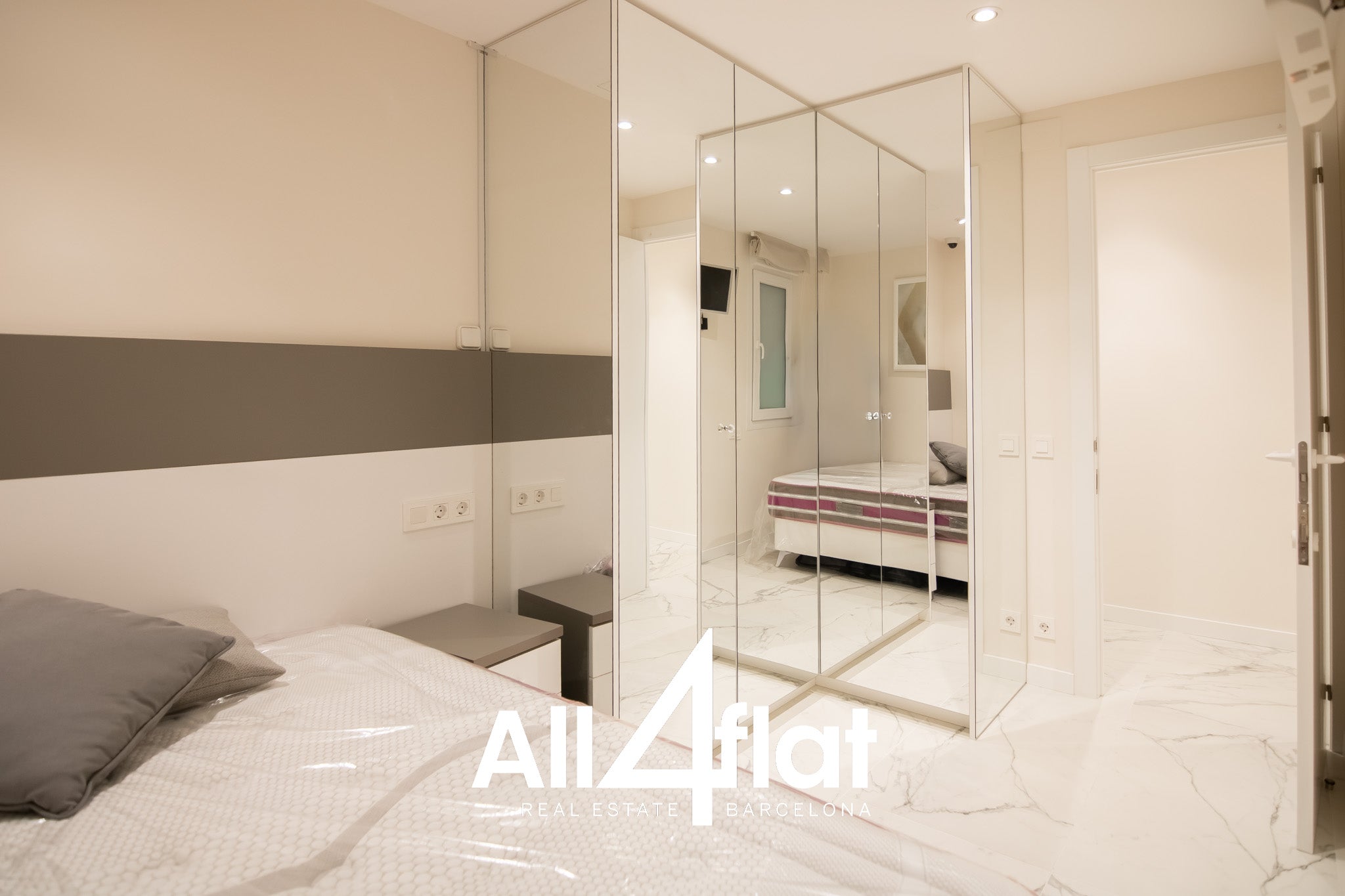 C/ Villarroel - Ref: 003704