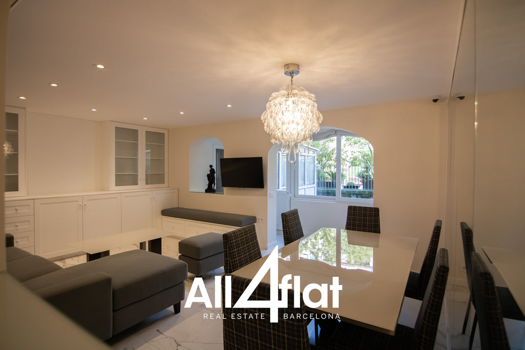 C/ Villarroel - Ref: 003704
