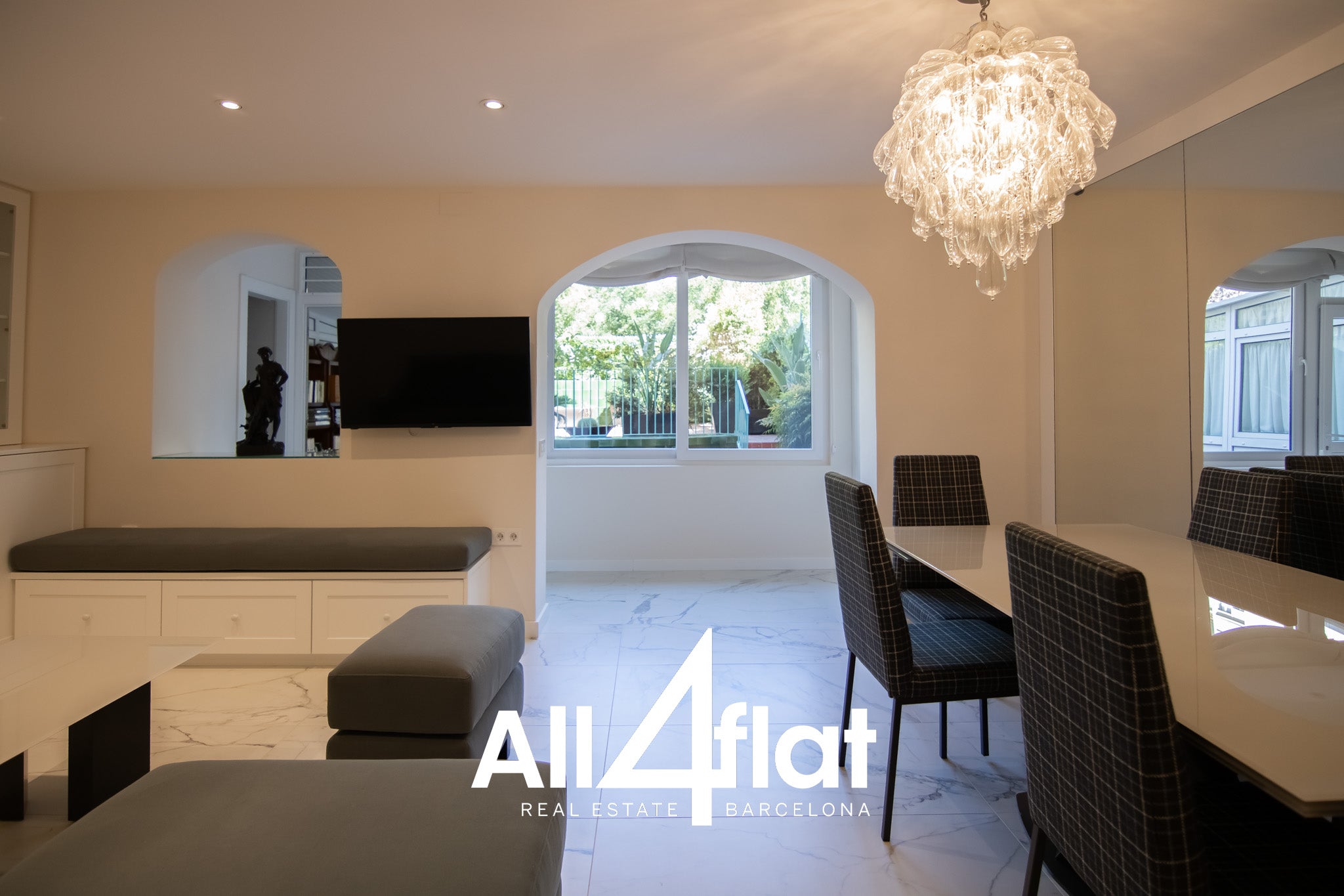 C/ Villarroel - Ref: 003704