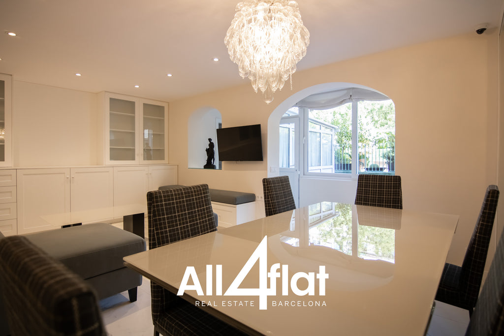 C/ Villarroel - Ref: 003704