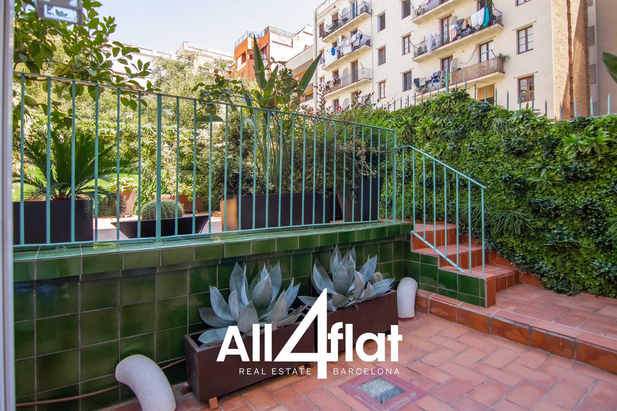 C/ Villarroel - Ref: 003704