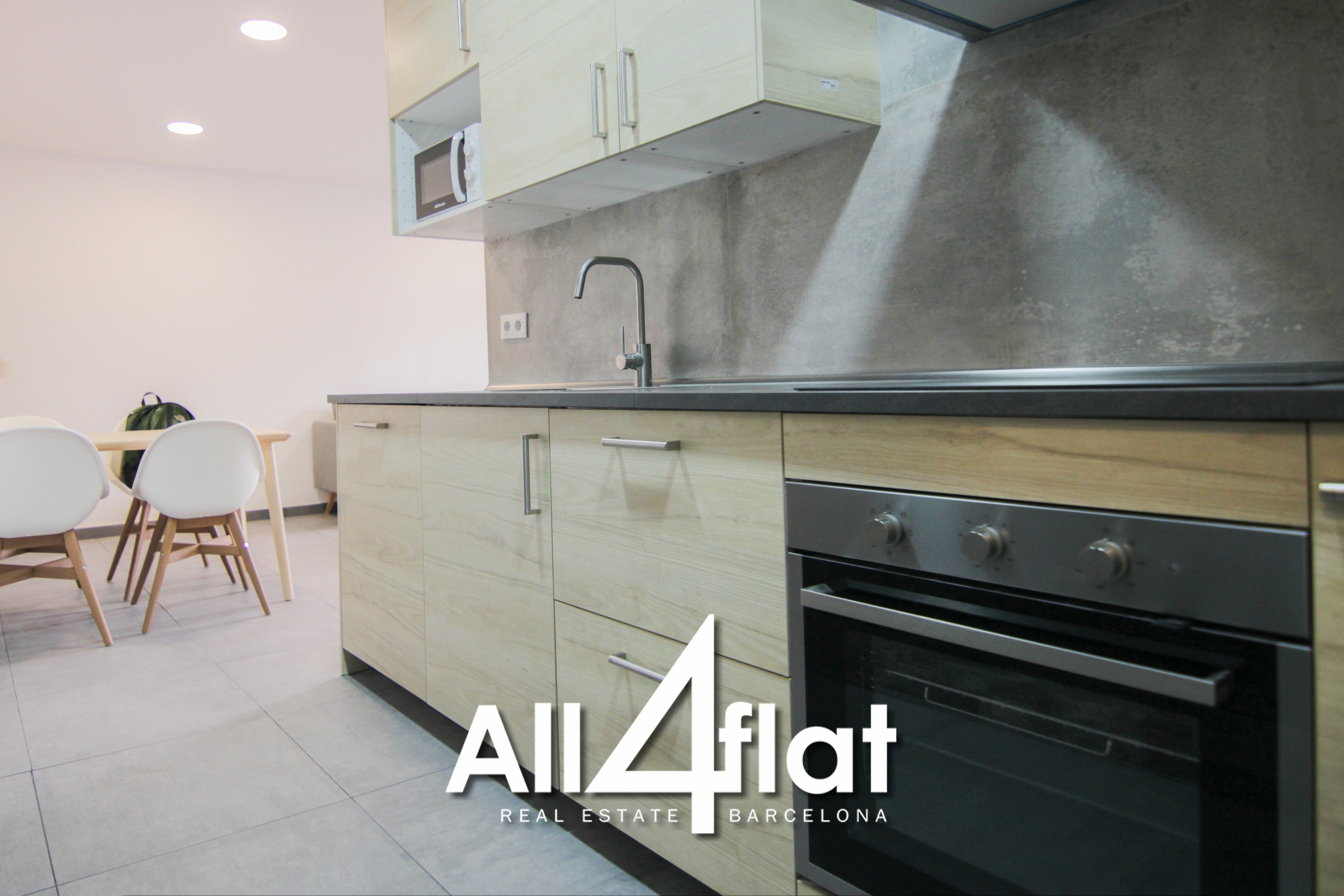 C/ de Bolívia - Ref: 002773B