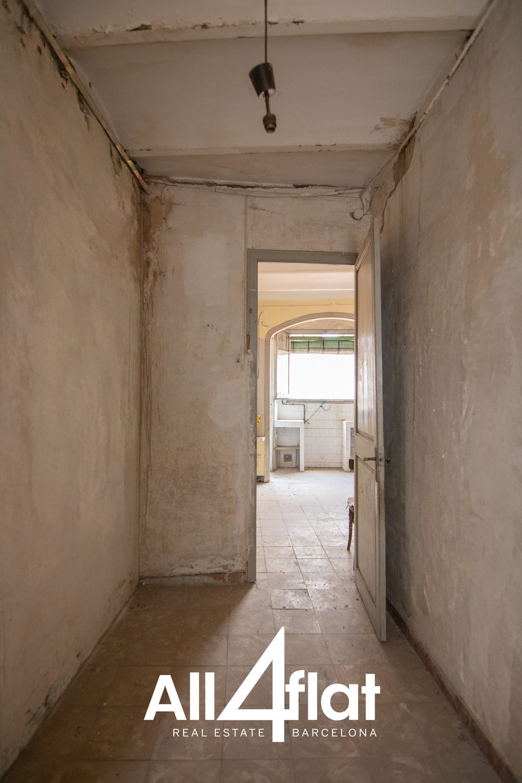 Rue Sant Antoni Abat - Réf : 003707