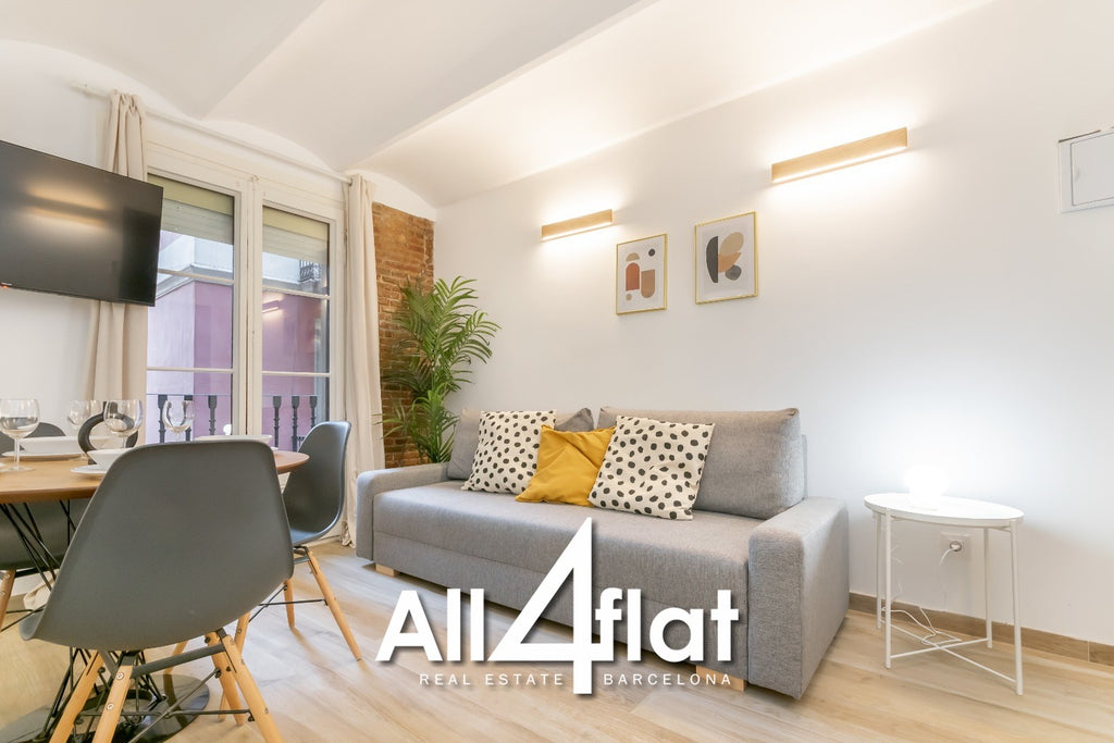 C/ Carretes - Ref: 003640A