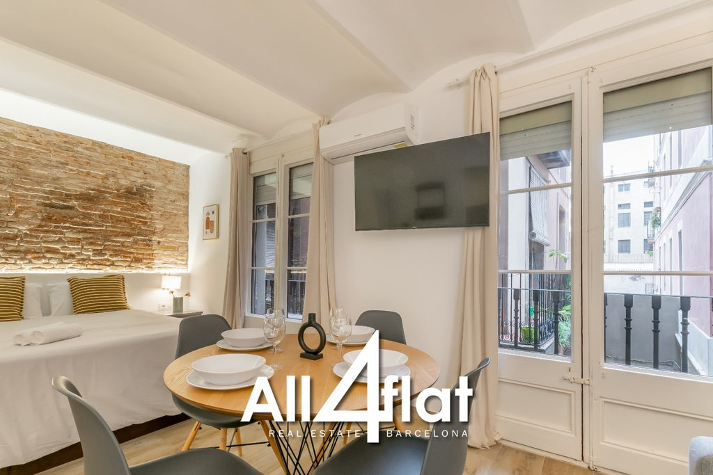 C/ Carretes - Ref: 003640A