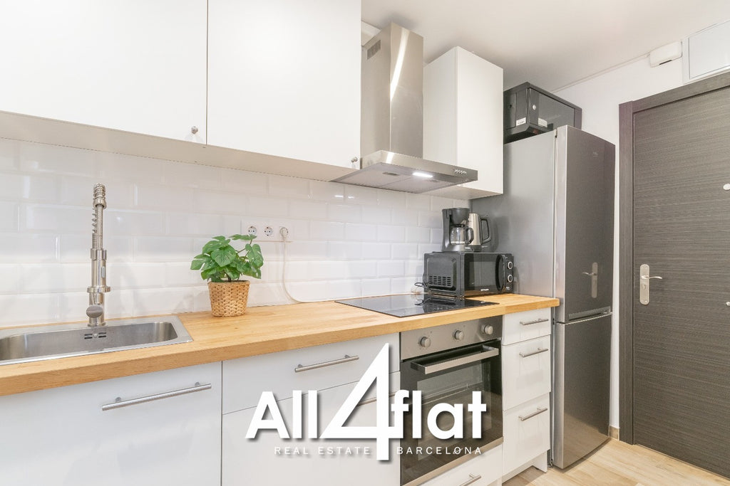C/ Carretes - Ref: 003640A