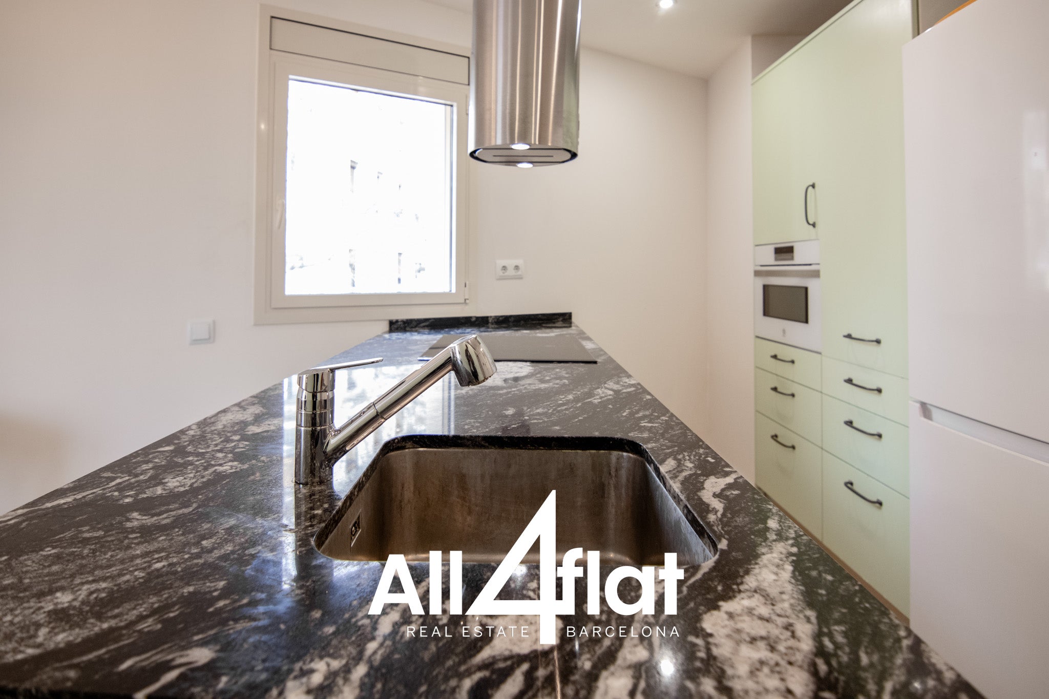C/ Creu Coberta - Réf. : 003637 