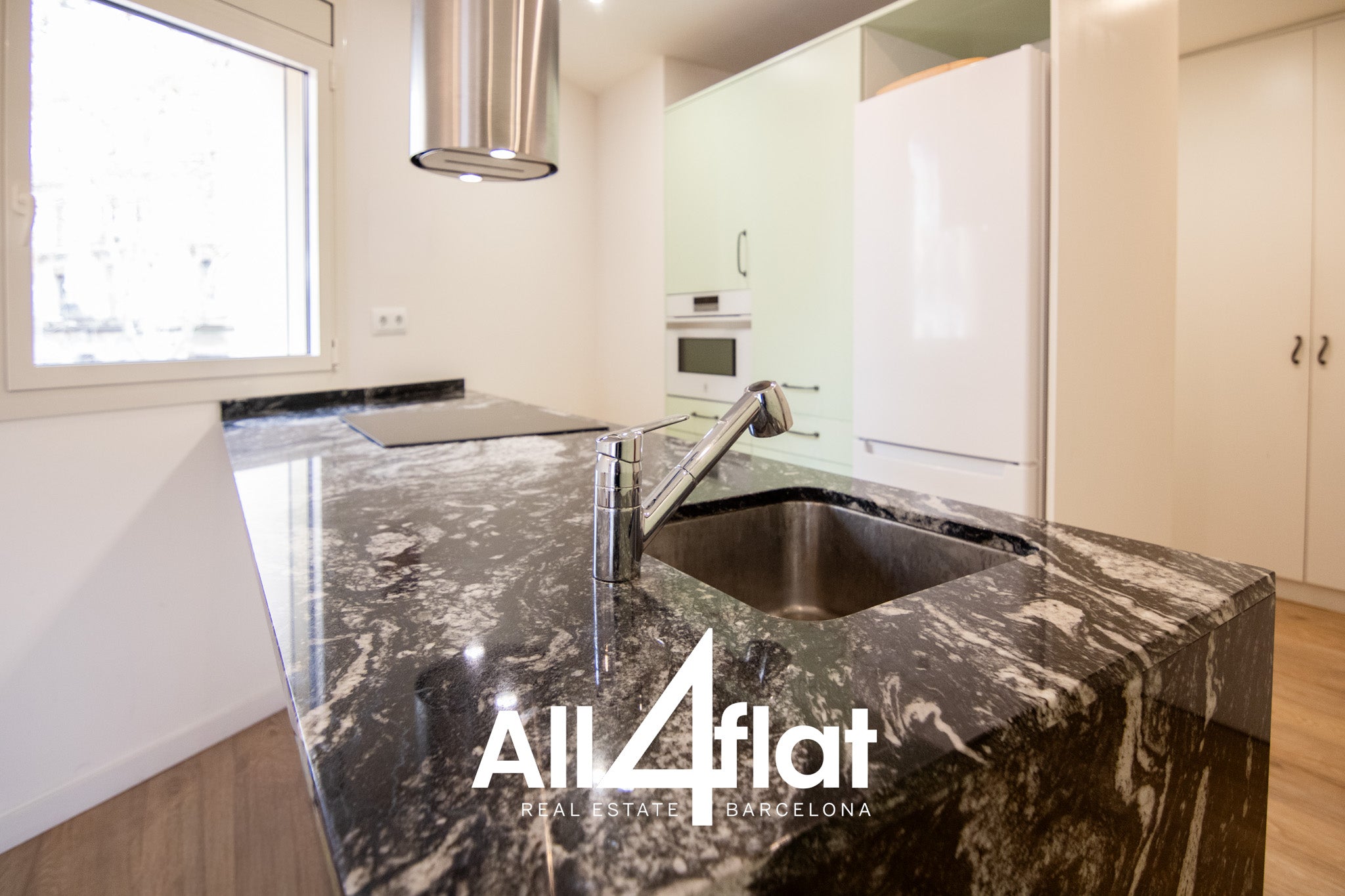 C/ Creu Coberta - Ref: 003637