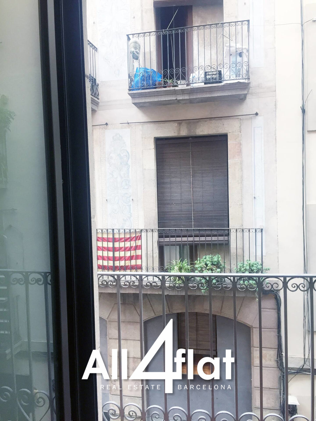 C/ Joaquin Costa - Ref: 000638Y