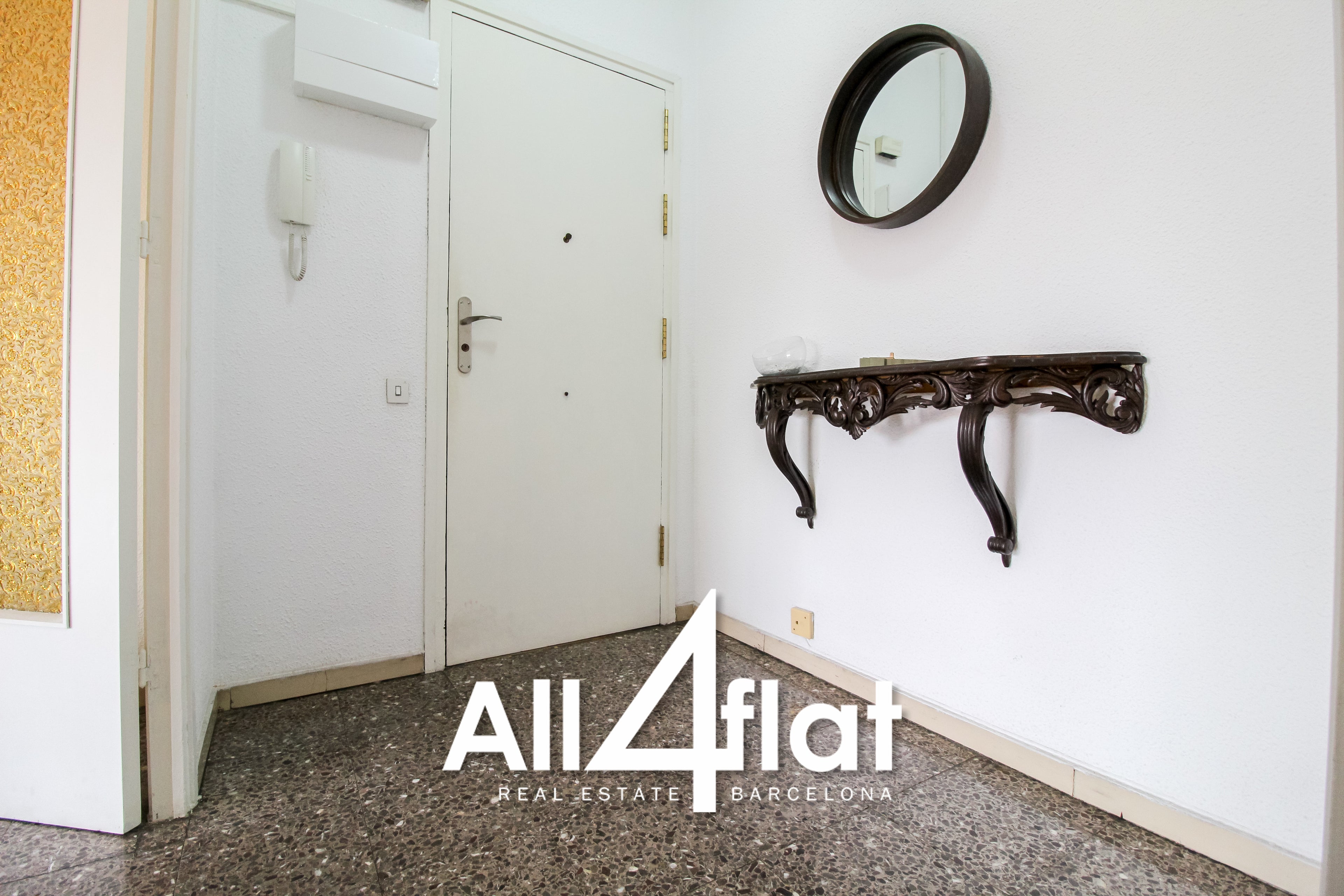 C/ Valencia - Ref: 000987L